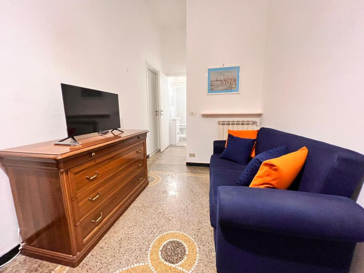 Savona Casa Vacanze Vicino Mare 3 Minuti Wifi Exterior foto