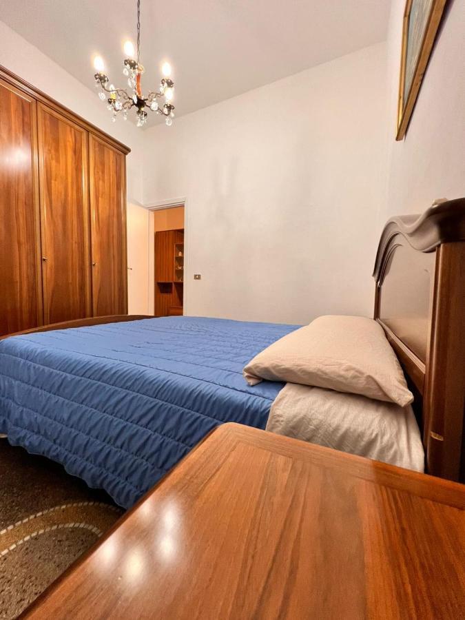 Savona Casa Vacanze Vicino Mare 3 Minuti Wifi Exterior foto